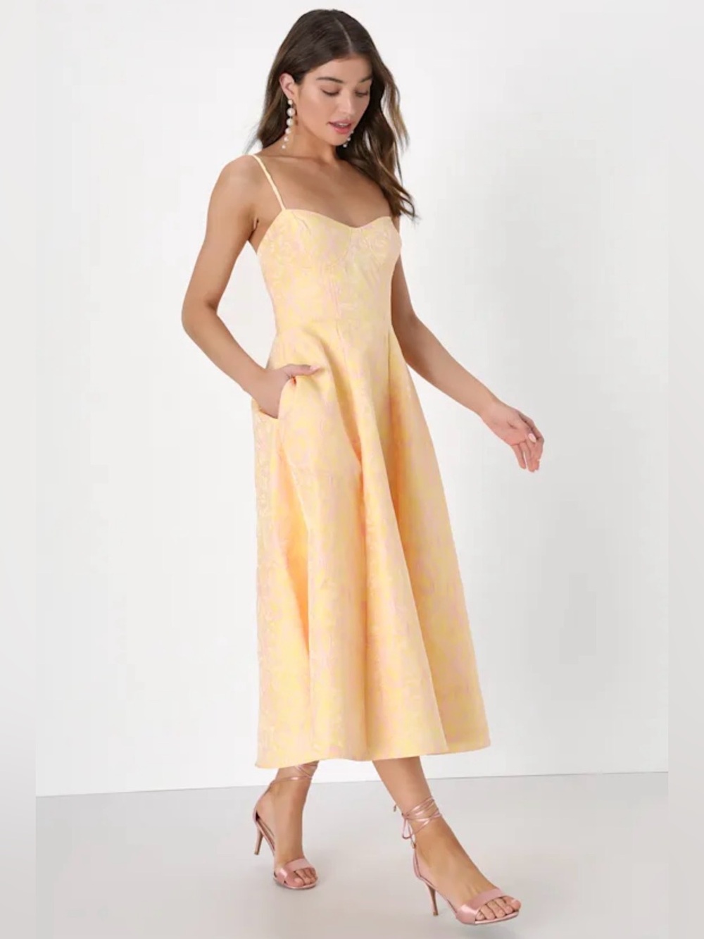 NWT Lulu's Pale Yellow with Pink Floral Jacquard Midi Dress with pockets medium